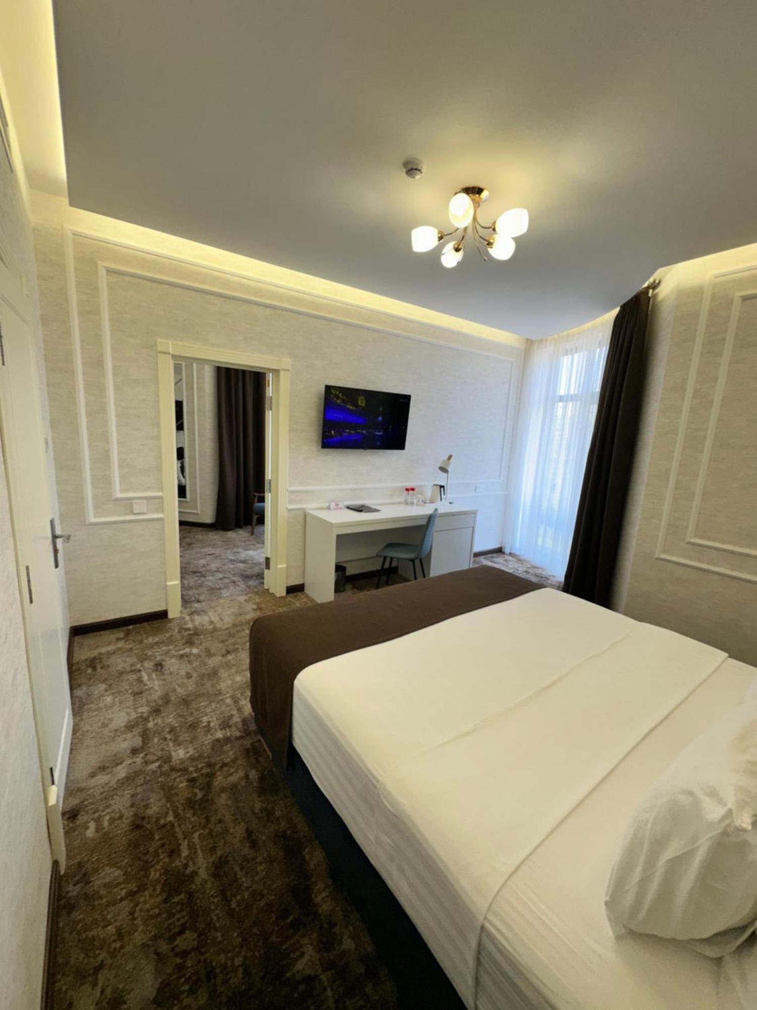 Garnet Hotel Tashkent Luaran gambar
