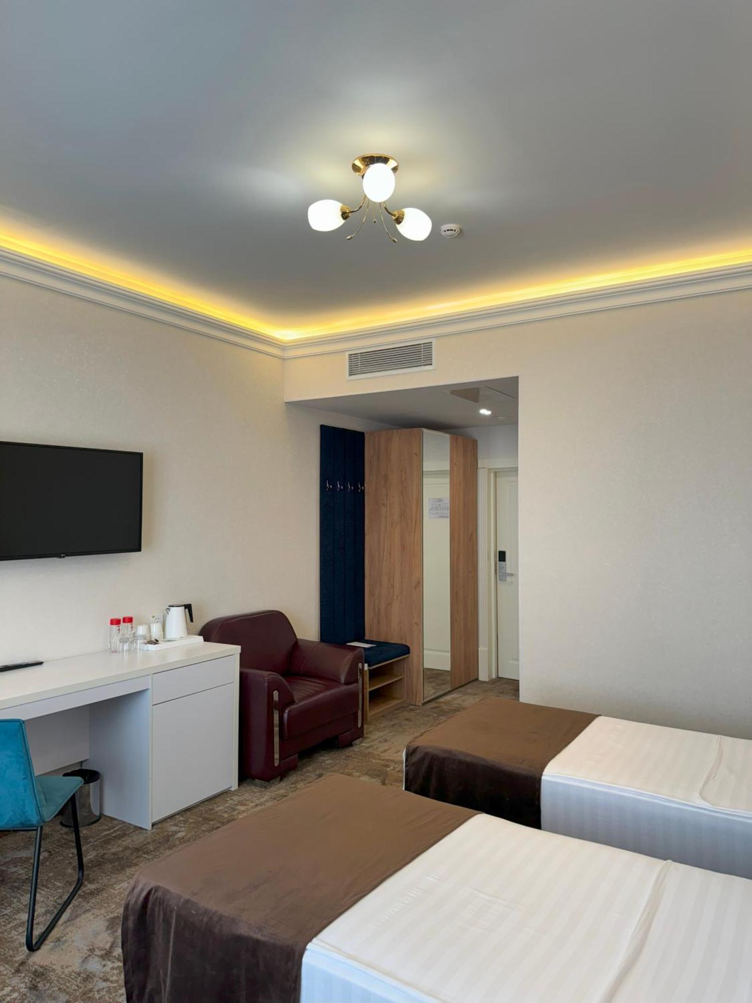 Garnet Hotel Tashkent Luaran gambar